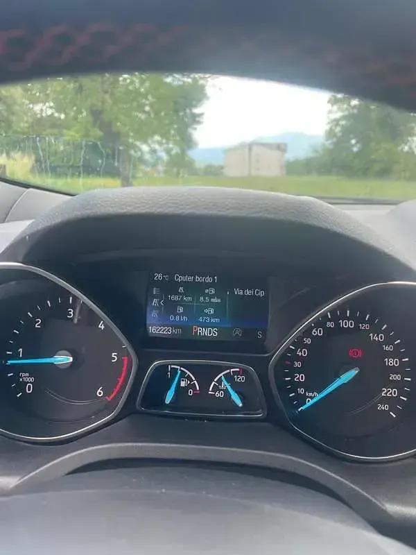 Usata Ford Kuga Individual 163 CV (119 kW) 2018 SUV