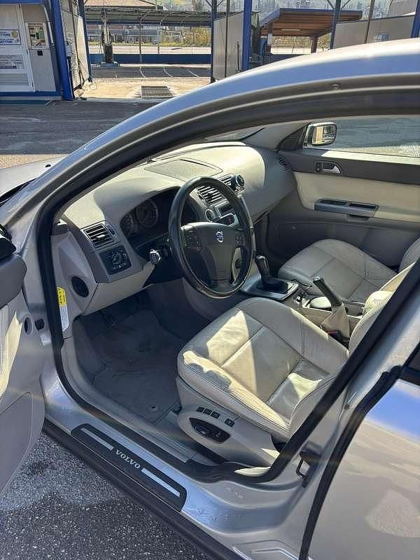 Usata Volvo V50 Summum 136 CV (100 kW) 2005 Argento Station wagon