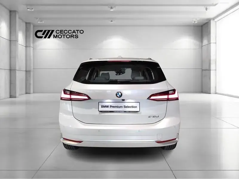 Usata BMW 218 Luxury Line 149 CV (109 kW) 2023 Bianco Coupé