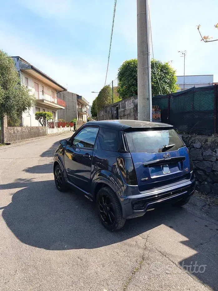 Begagnad Ligier JS50 2018 Blå Halvkombi