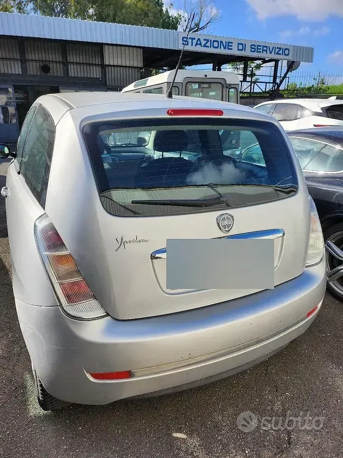 Usata Lancia Ypsilon 60 CV (44 kW) 2008 Grigio Utilitaria