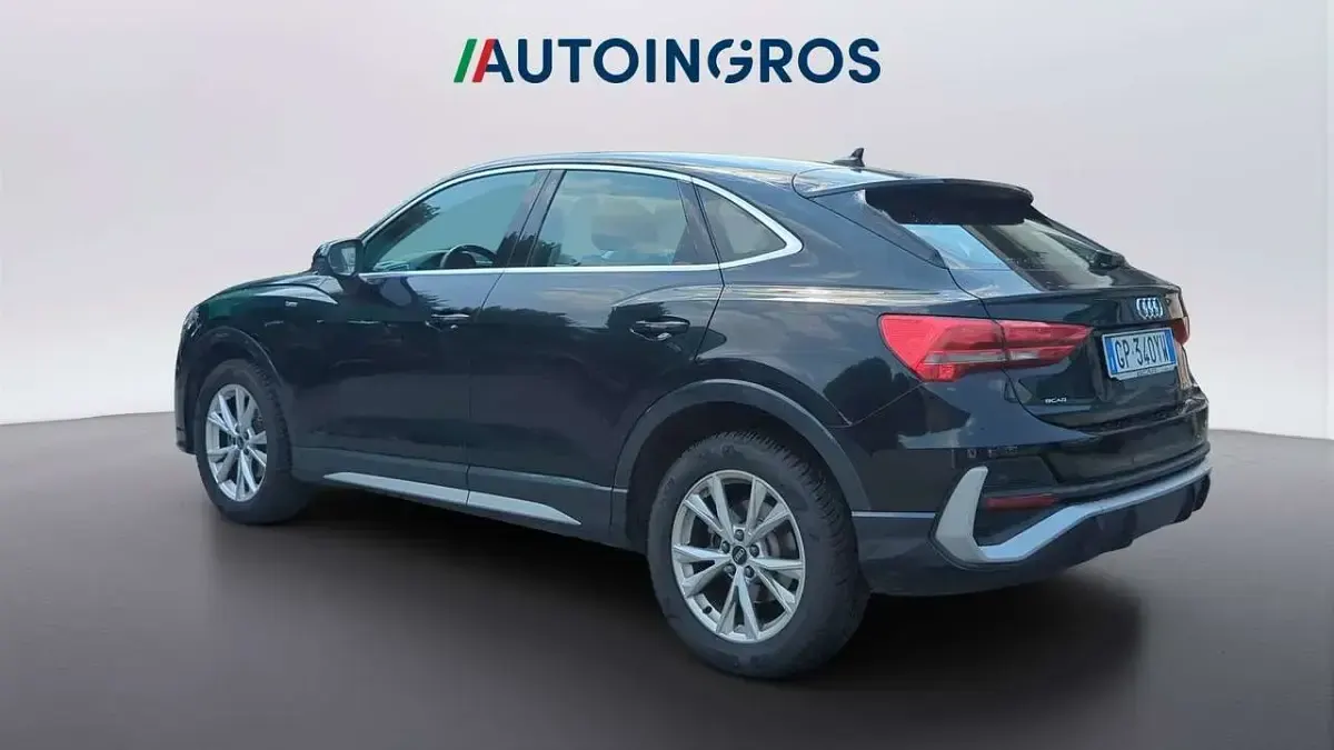 Usata Audi Q3 Sportback S-Line 150 CV (110 kW) 2022 Nero SUV