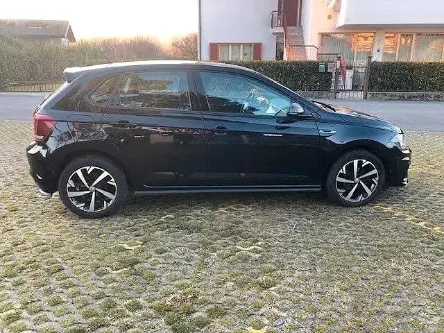 Begagnad VW Polo 95 HK (69 kW) 2018 Svart Halvkombi