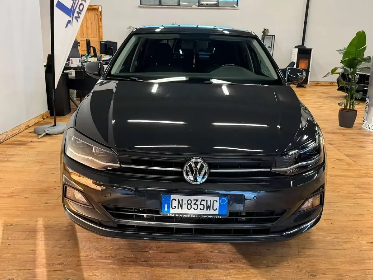 Usata VW Polo Highline 95 CV (69 kW) 2019 Grigio Utilitaria
