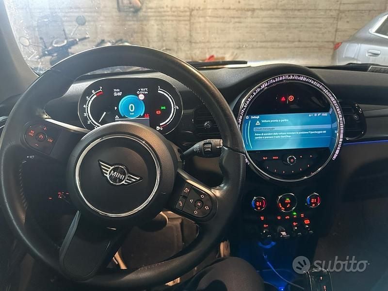 Usata Mini Cooper Premium 136 CV (100 kW) 2024 Utilitaria