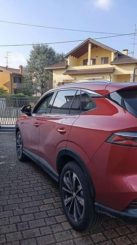 Nuova MG HS Luxury 162 CV (119 kW) 2025 Rosso SUV