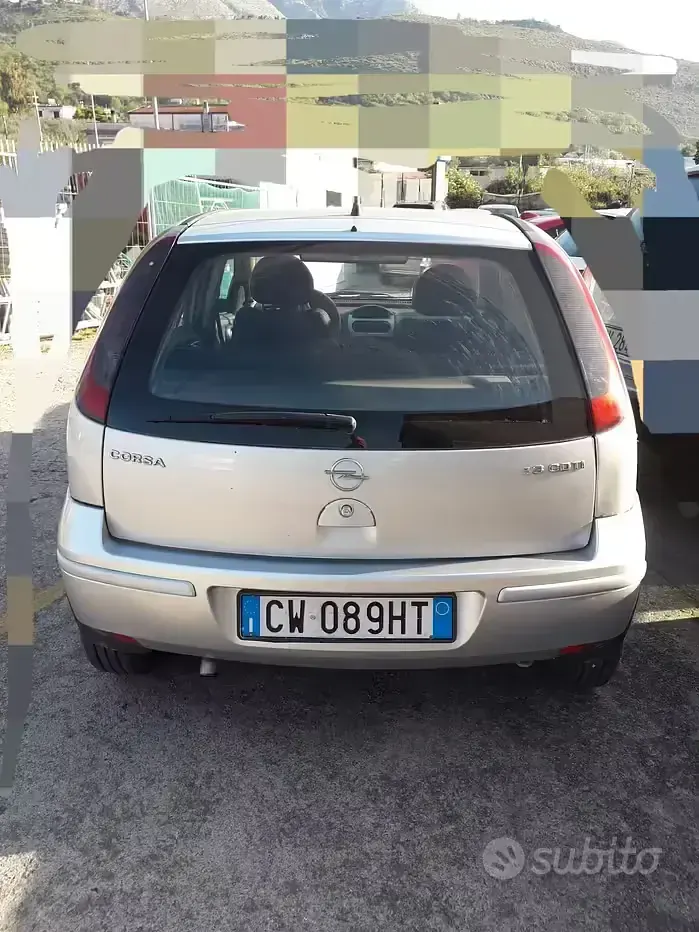 Usata Opel Corsa 69 CV (50 kW) 2005 Grigio Utilitaria