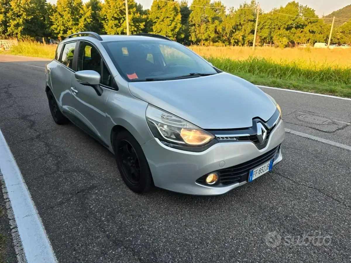 Usata Renault Clio 90 CV (66 kW) 2016 Grigio Station wagon