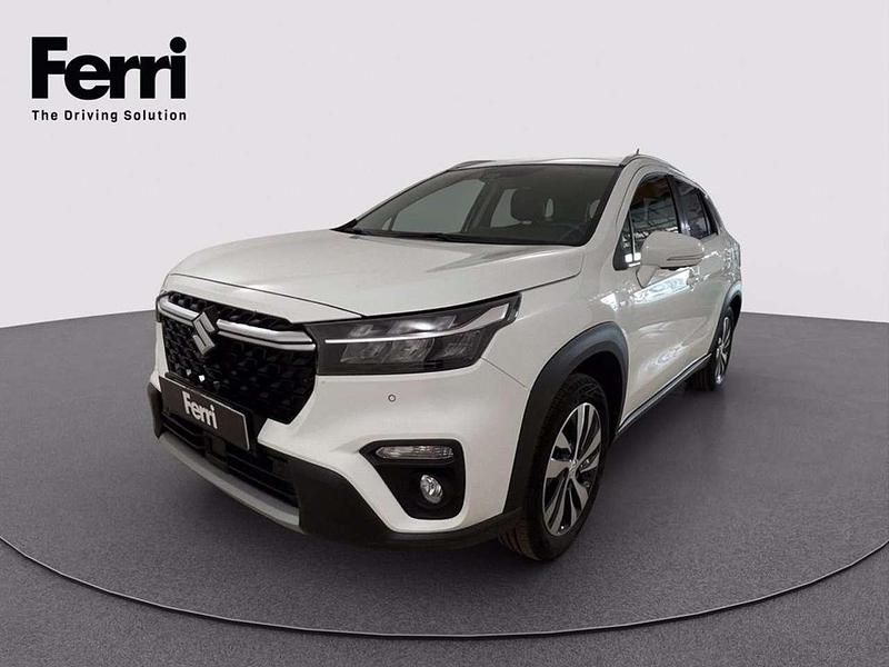 Bianco santorini Usata 2022 Suzuki SX4 S-Cross SUV | 20.940 € (Cara) - Immagine 1/4