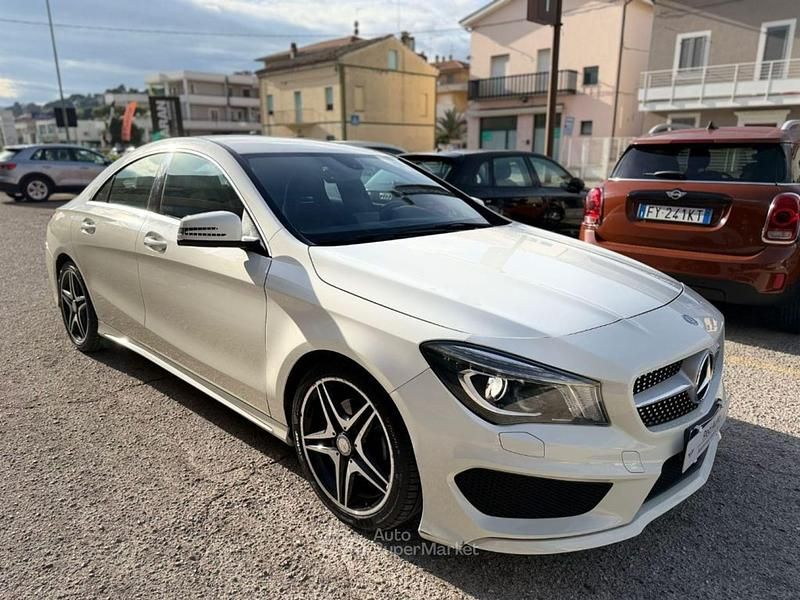 Usata Mercedes CLA200 Premium 136 CV (100 kW) 2013 Bianco Berlina