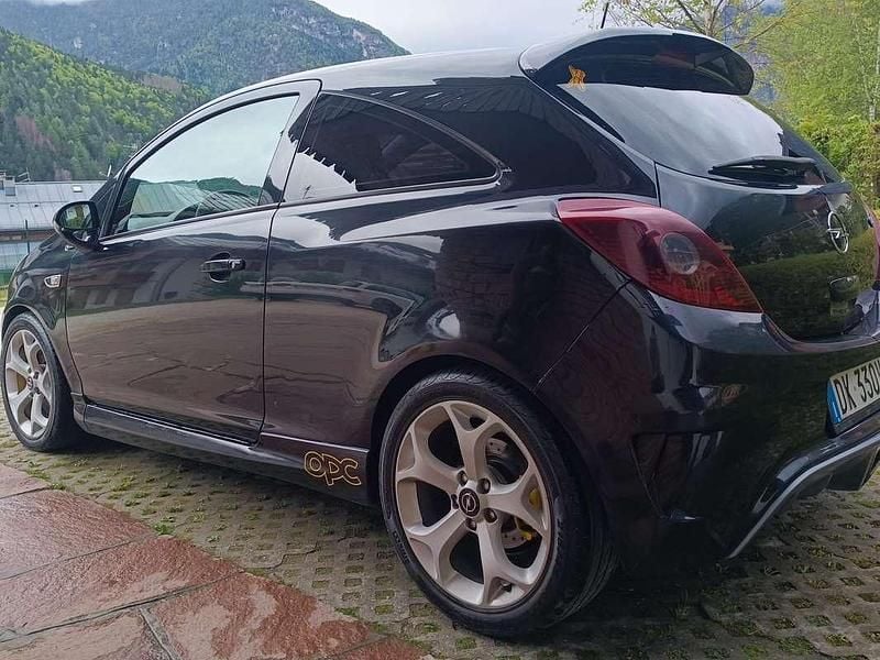 Usata Opel Corsa OPC 192 CV (141 kW) 2008 Nero Berlina