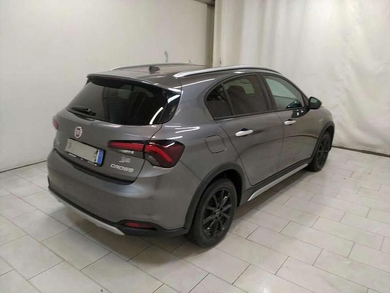 Usata Fiat Tipo Cross 101 CV (74 kW) 2021 Grigio Berlina