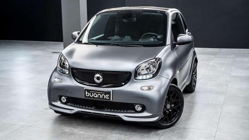 Grigio opaco perlato metall Usata 2019 Smart ForTwo Coupé Superpassion Due volumi | 17.999 € (Cara) - Immagine 1/4