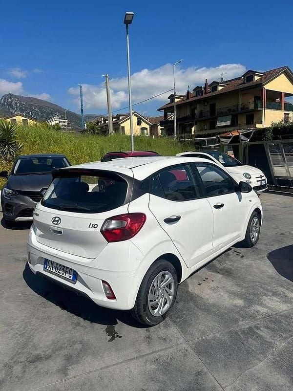 Usata Hyundai i10 Advanced 67 CV (49 kW) 2022 Bianco Utilitaria