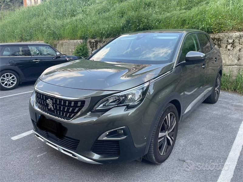 Usata Peugeot 3008 Allure 122 CV (89 kW) 2018 Grigio SUV