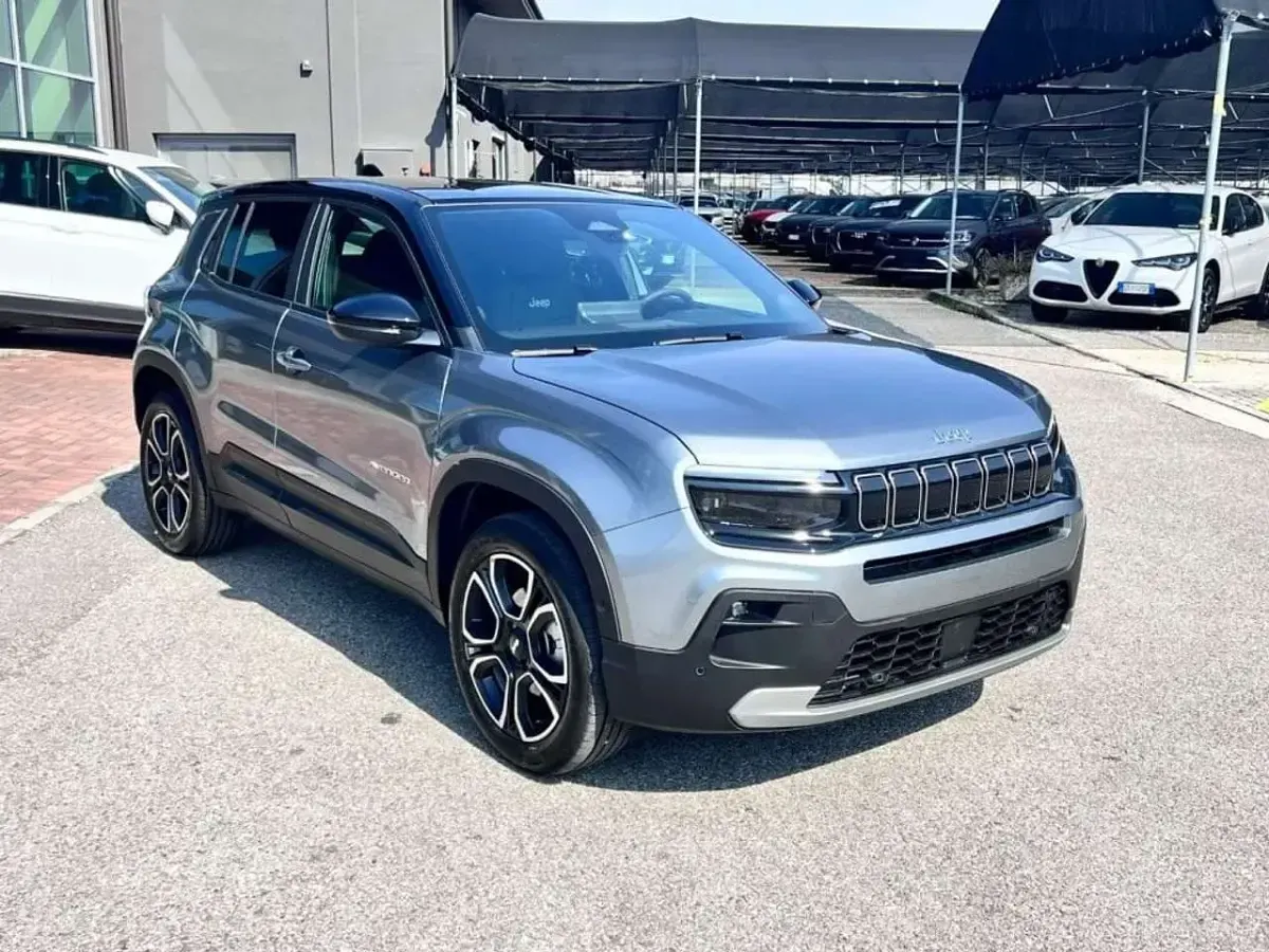 Nuova Jeep Avenger Summit 101 CV (74 kW) 2026 Grigio SUV