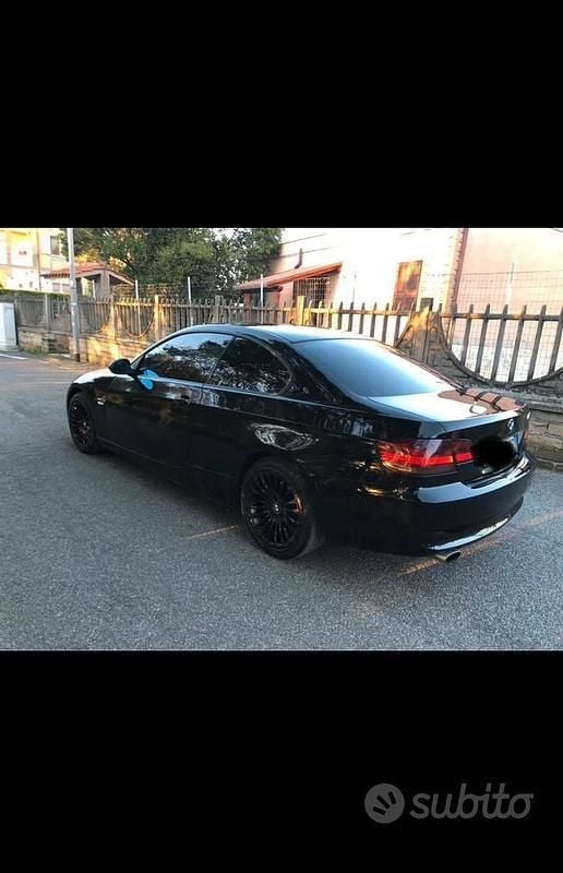 Usata BMW 320 M Sport 177 CV (130 kW) 2007 Nero Coupé