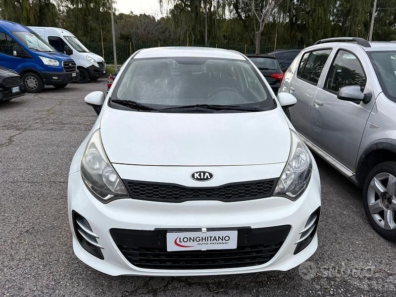Usata Kia Rio 83 CV (61 kW) 2017 Bianco Berlina