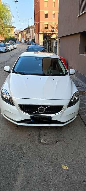 Usata Volvo V40 Kinetic 120 CV (88 kW) 2017 Berlina
