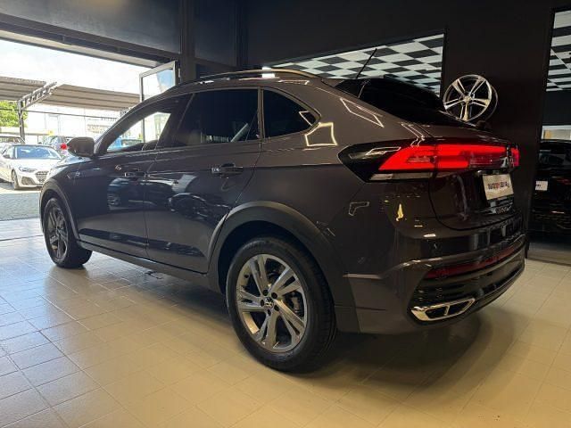 Usata VW Taigo R-line 116 CV (85 kW) 2024 Grigio scuro SUV