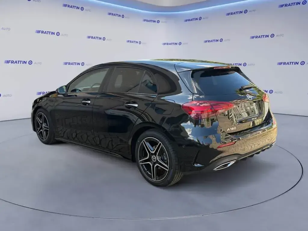 Usata Mercedes A180 Advanced Plus 136 CV (100 kW) 2025 Argento Utilitaria