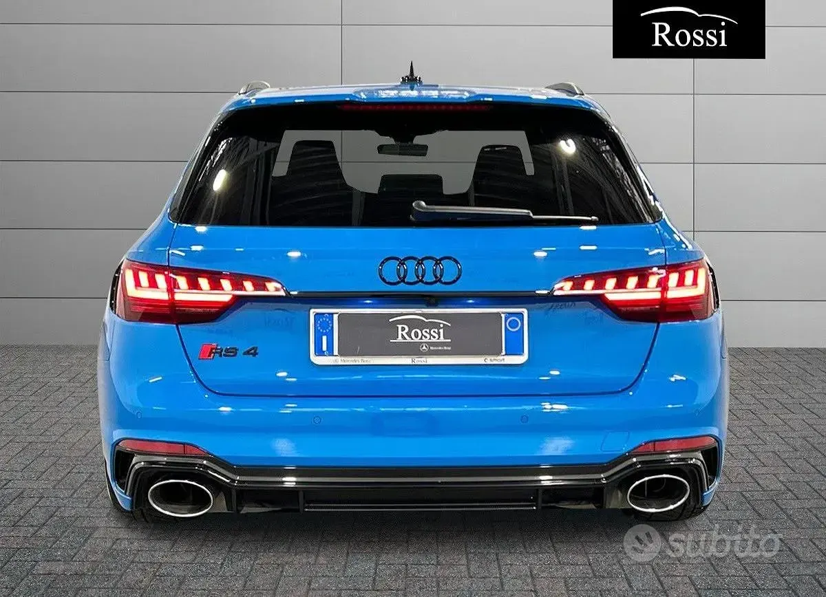 Usata Audi A4 450 CV (330 kW) 2022 Bluazzurro Station wagon