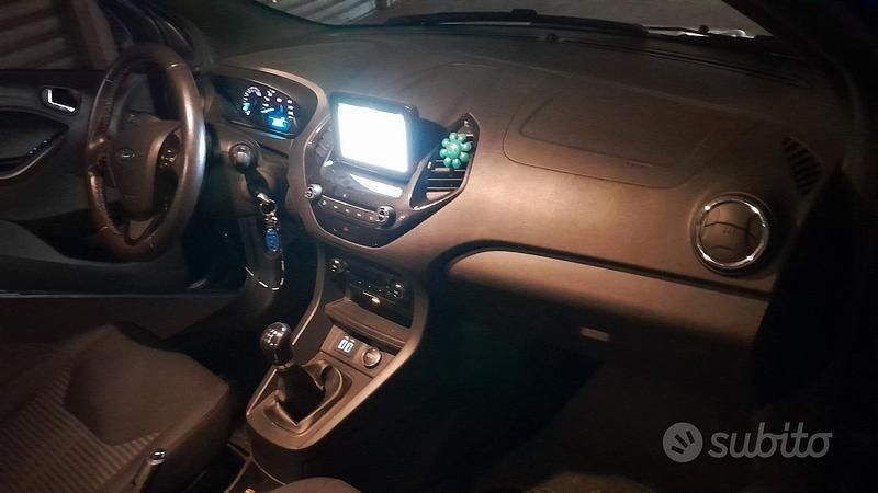 Usata Ford Ka 85 CV (62 kW) 2019 Grigio Utilitaria