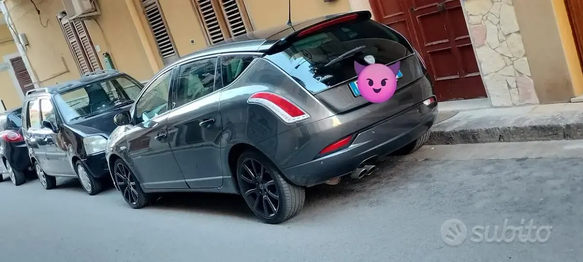 Usata Lancia Delta 80 CV (58 kW) 2013 Grigio Utilitaria