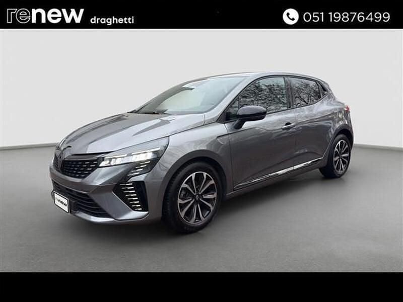 Usata Renault Clio V Techno 90 CV (66 kW) 2025 Grigio chiaro Berlina