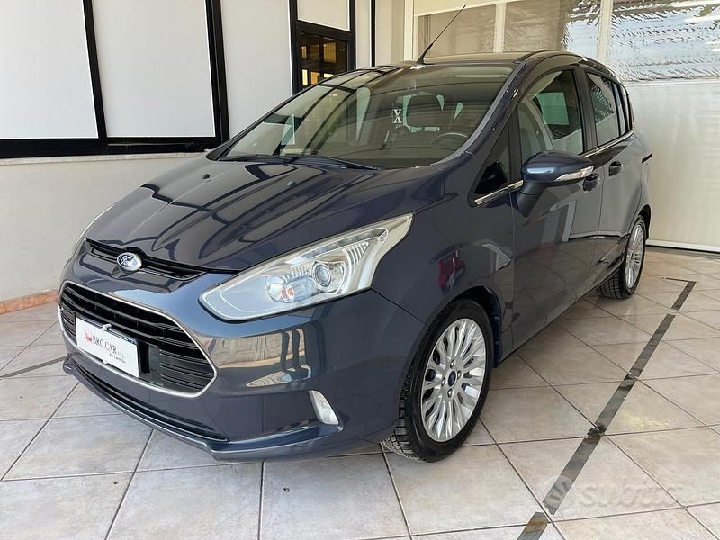 Blu Usata 2013 Ford B-MAX Business Edition Monovolume | 6400 € (Buon prezzo) - Immagine 1/4