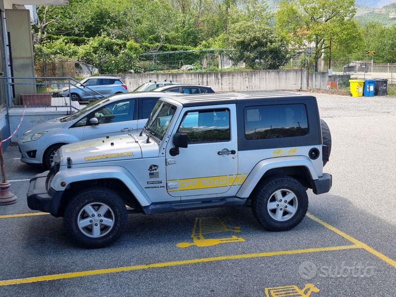 Grigio Usata 2007 Jeep Wrangler Sport SUV | 13.500 € - Immagine 1/4