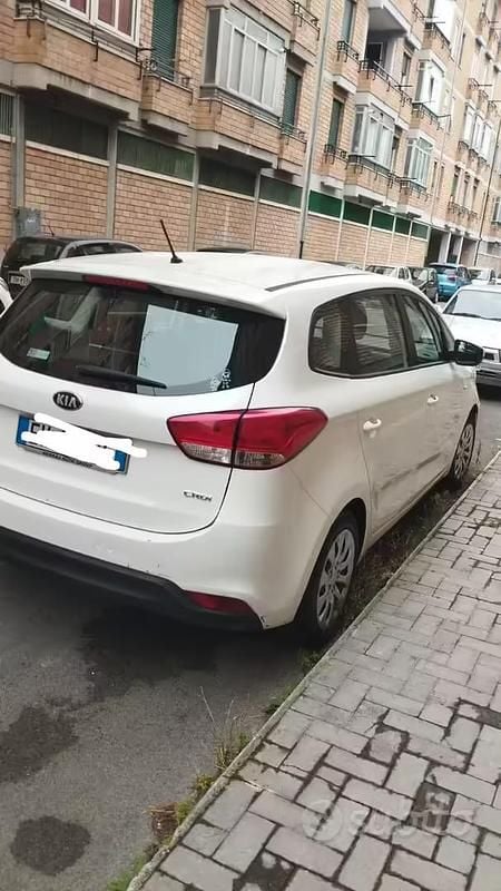 Usata Kia Carens 115 CV (84 kW) 2014 Bianco Monovolume