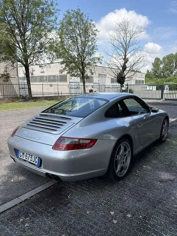 Usata Porsche 997 231 CV (169 kW) 2005 Grigio Coupé