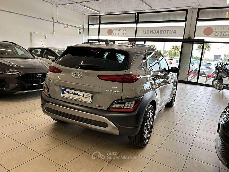 Usata Hyundai Kona 105 CV (77 kW) 2022 Grigio SUV