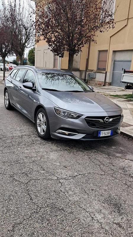 Usata Opel Insignia 136 CV (100 kW) 2019 Grigio Berlina