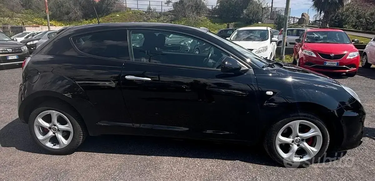 Usata Alfa Romeo MiTo Super 95 CV (69 kW) 2017 Nero Utilitaria
