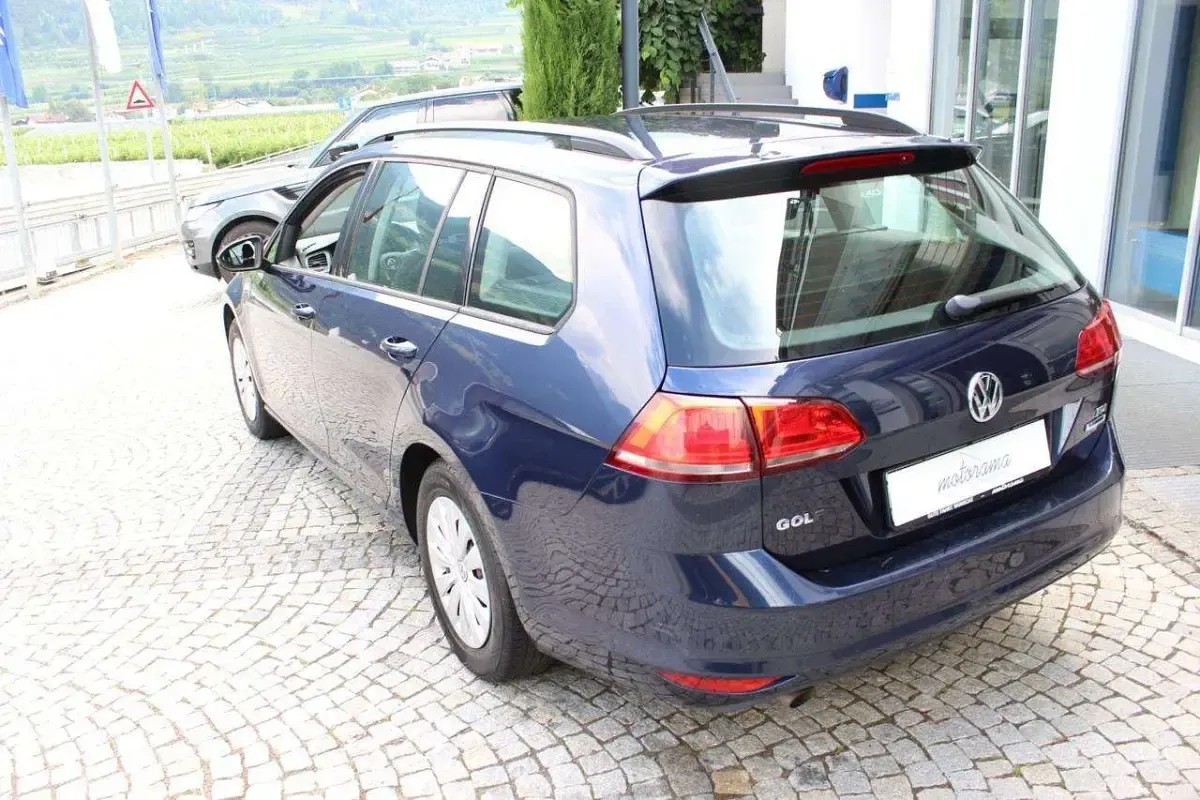 Usata VW Golf VII Comfortline 105 CV (77 kW) 2014 Blu Station wagon