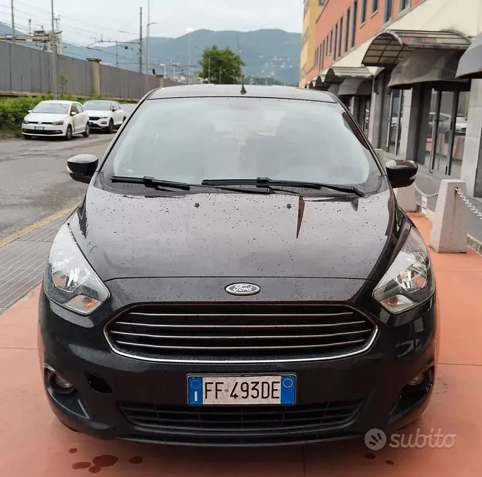 Begagnad Ford Ka Plus 86 HK (63 kW) 2017 Svart Halvkombi