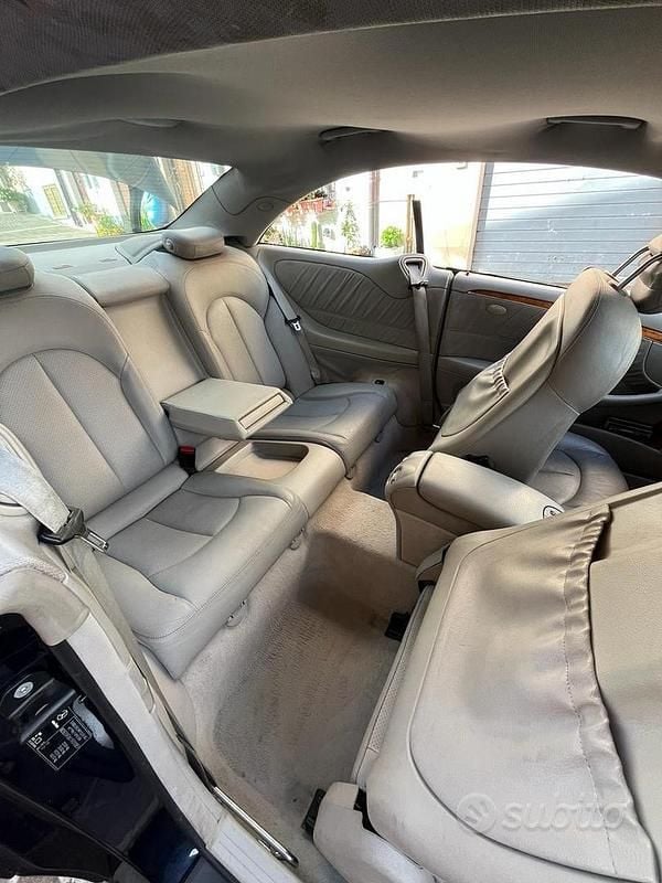 Usata Mercedes CLK240 170 CV (125 kW) 2002 Blu Coupé