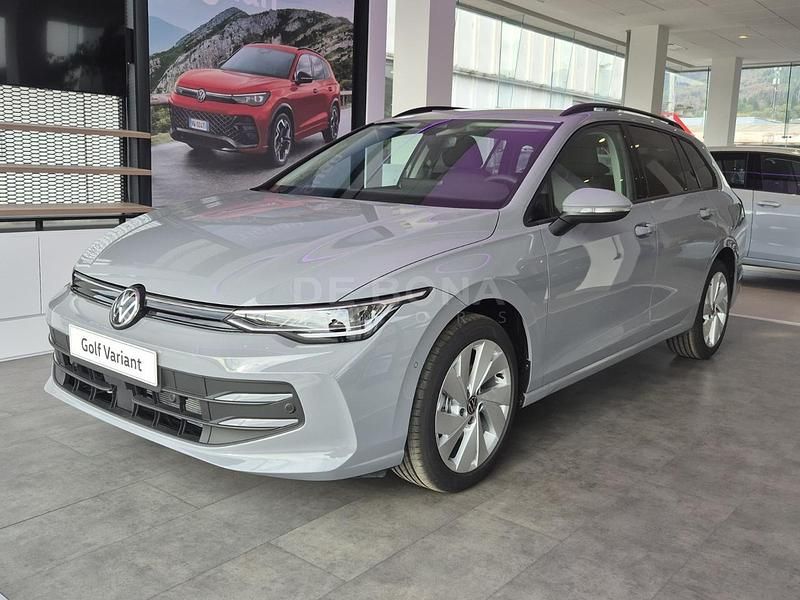 Nuova VW Golf VIII Life 149 CV (109 kW) 2025 Grigio Station wagon