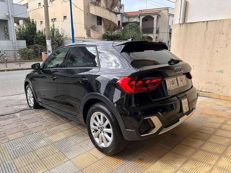 Usata Audi A1 Admired 95 CV (69 kW) 2021 Nero SUV