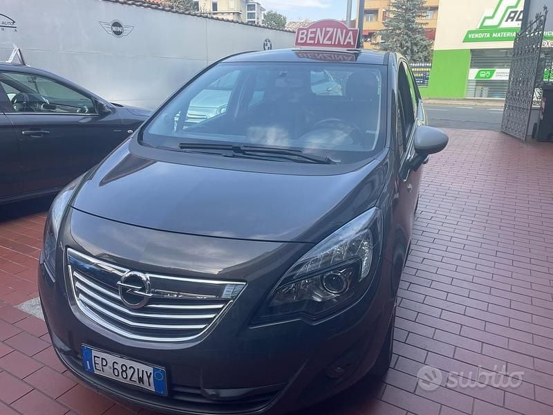 Usata Opel Meriva Cosmo 120 CV (88 kW) 2013 Grigio Monovolume