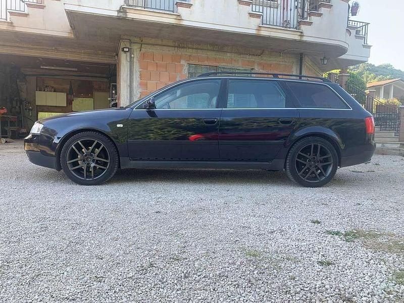 Usata Audi A6 Ambiente 179 CV (131 kW) 2001 Station wagon