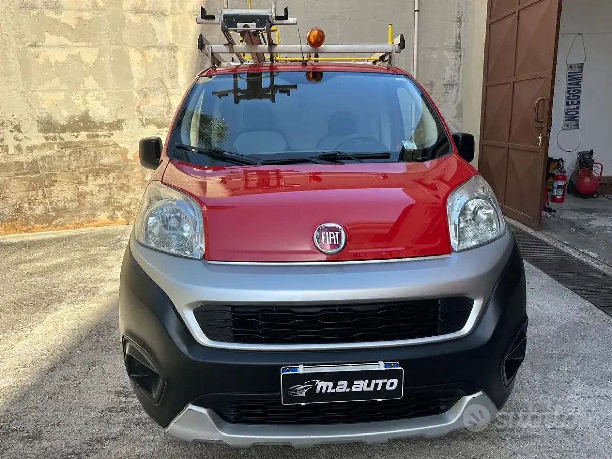 Usata Fiat Fiorino 95 CV (69 kW) 2016 Rosso Monovolume
