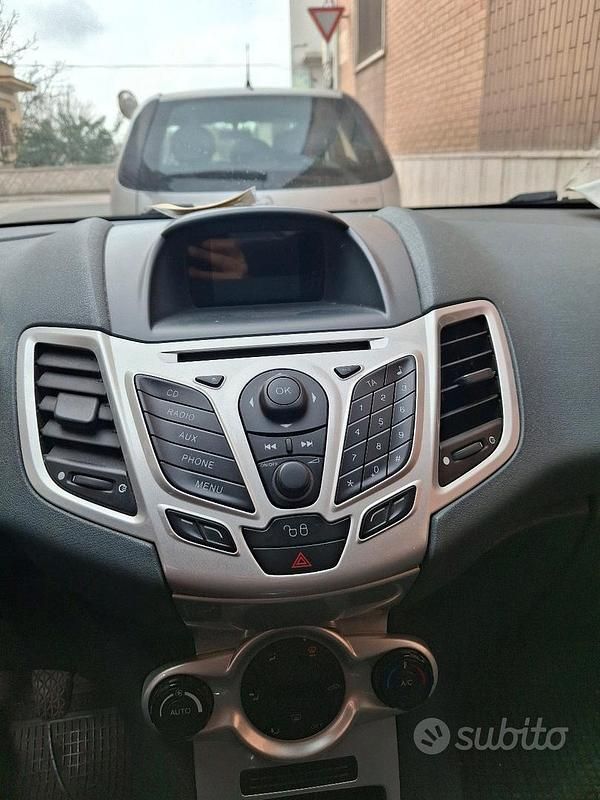 Usata Ford Fiesta 2009 Blu Utilitaria