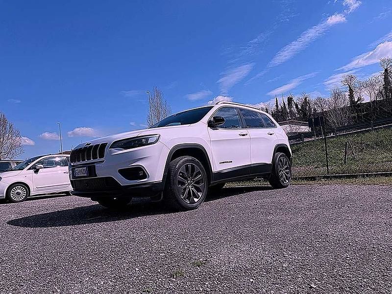 Usata Jeep Cherokee Longitude 195 CV (143 kW) 2019 Bianco SUV