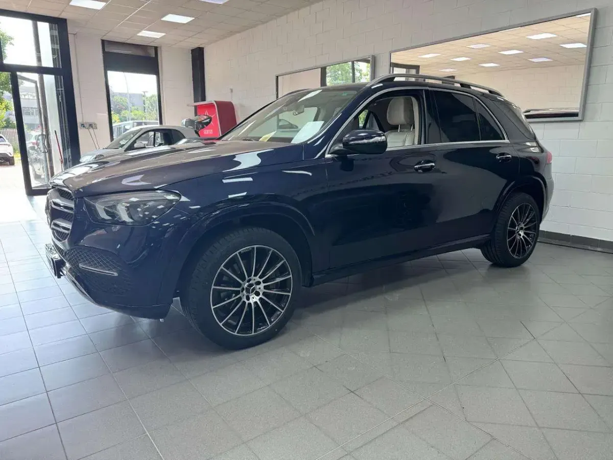 Usata Mercedes GLE300 245 CV (180 kW) 2020 Blu metallizzato SUV
