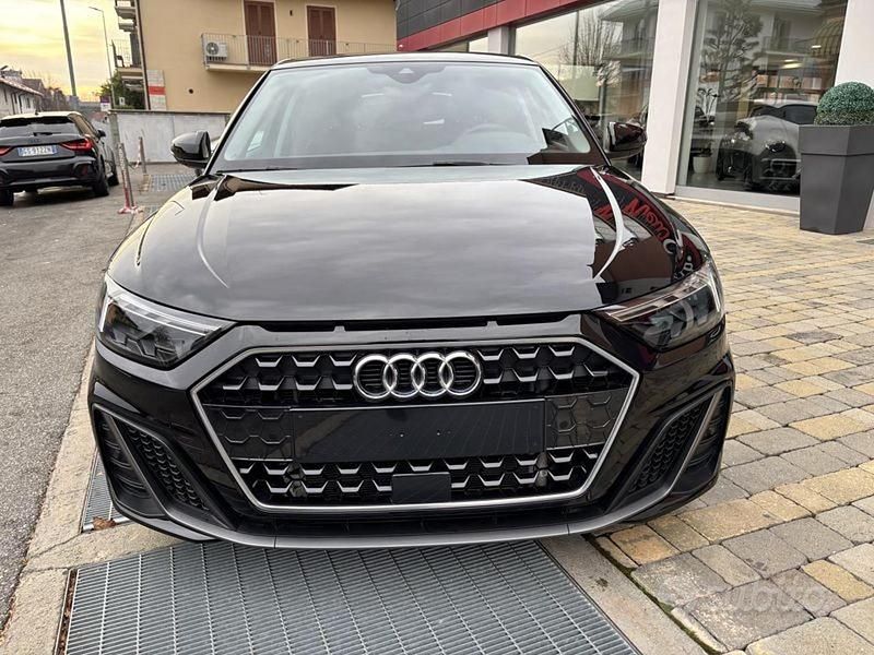 Usata Audi A1 S-Line 95 CV (69 kW) 2024 Nero Berlina