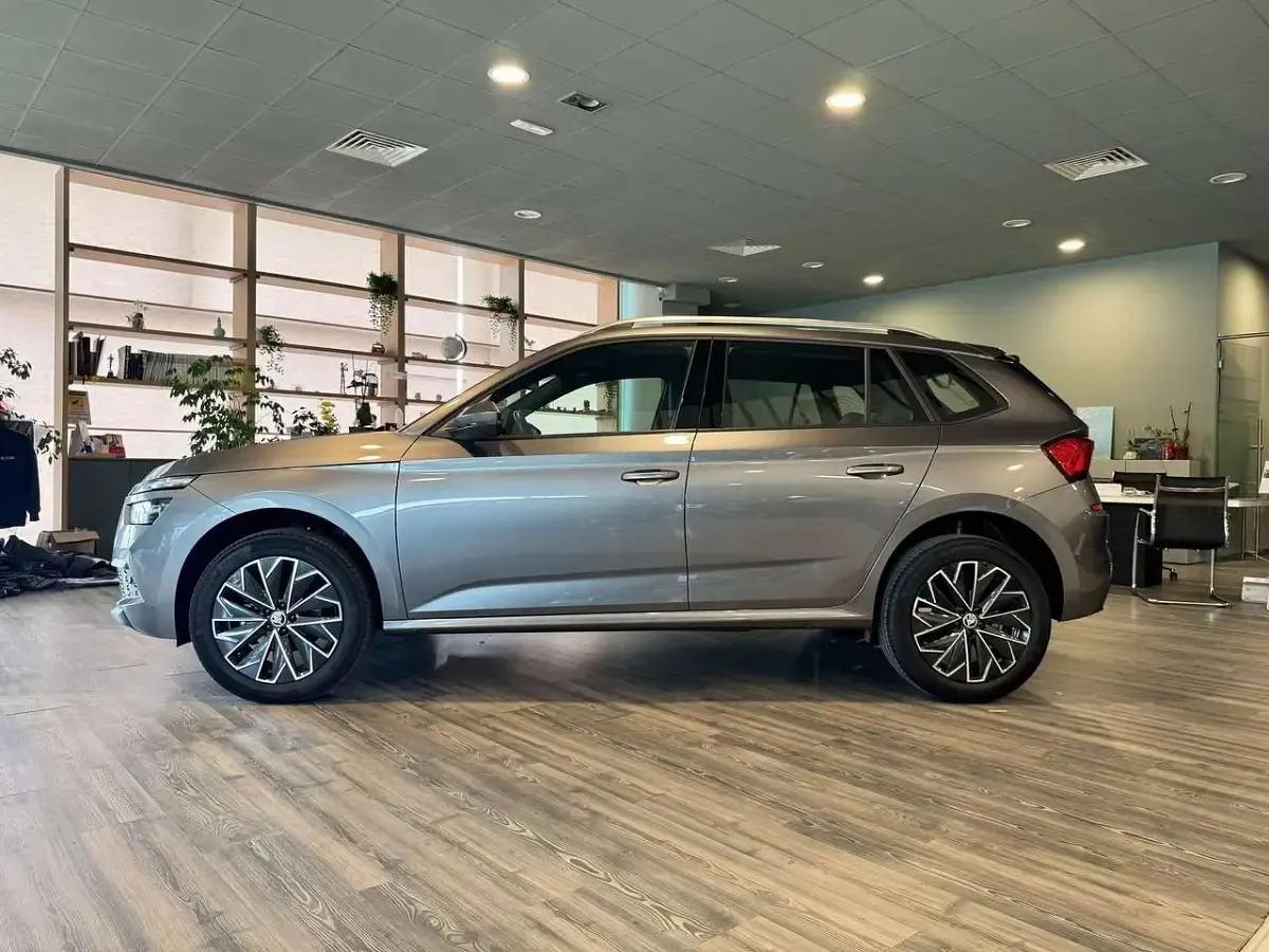 Usata Skoda Kamiq Style 150 CV (110 kW) 2023 Grigio SUV