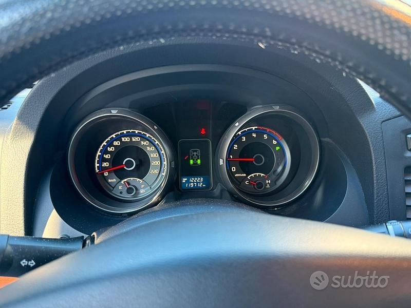 Usata Mitsubishi Pajero Instyle 170 CV (125 kW) 2010 Bianco SUV